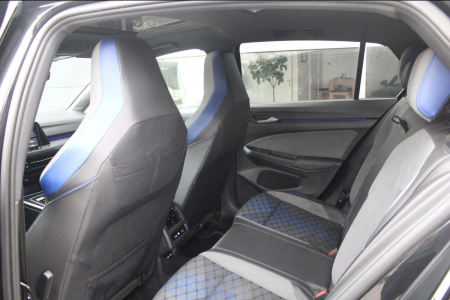 Volkswagen Golf 2.0 TSI R 320pk 4Motion | Pano | IQ Lights | Carplay