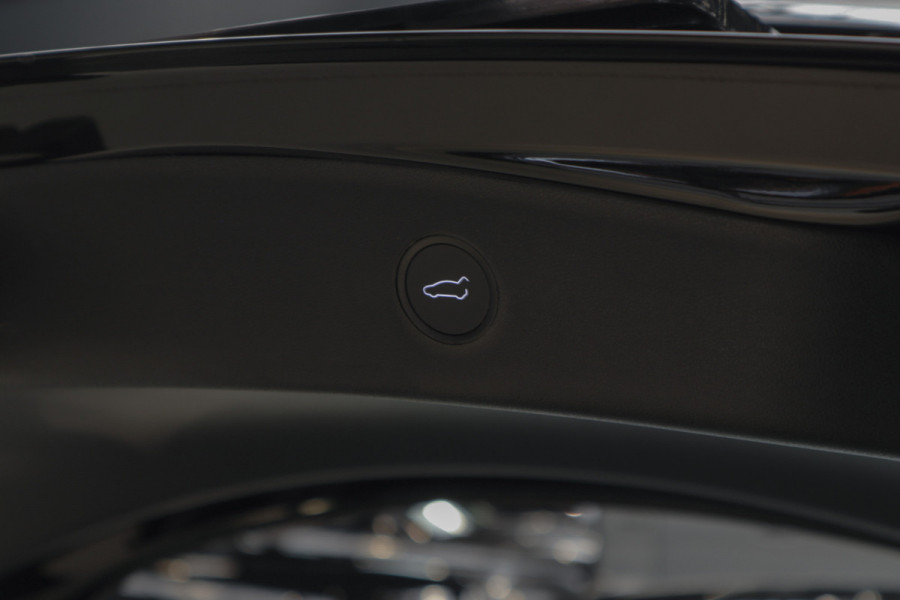 Tesla Model 3 RWD Nieuw Autopilot ACC Stuurverwarm. PDC Leer Navi Panoramadak 360° Elektr. achterklep Stoelverwarming voor & achter Climate voor & achter LM velgen BTW auto! Nieuw!