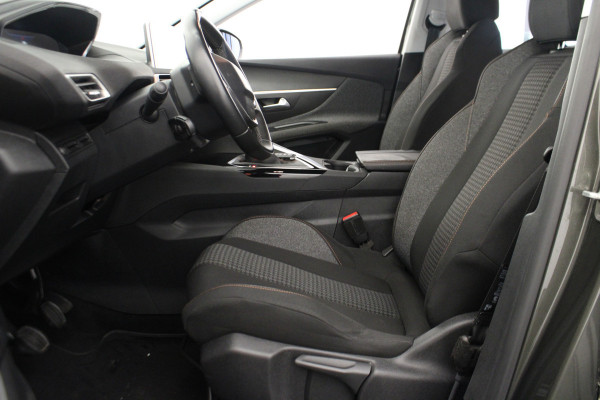 Peugeot 3008 1.2 PureTech Blue Lease Executive