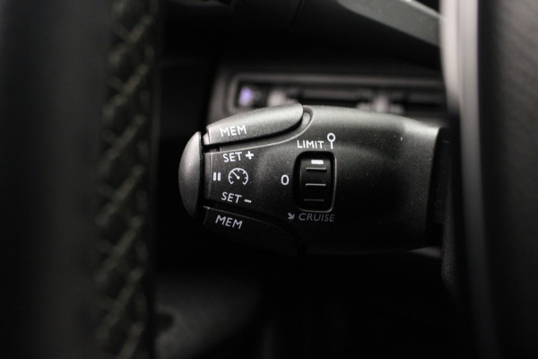 Peugeot 3008 1.2 PureTech Blue Lease Executive