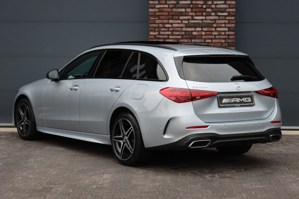 Mercedes-Benz C-Klasse Estate 300 e AMG Line Aut9 | Panoramadak | Distronic | Memory | Trekhaak | Leder | Camera | Sfeerverlichting | Dodehoekassistent | Stoelverwarming | High Perf. LED |