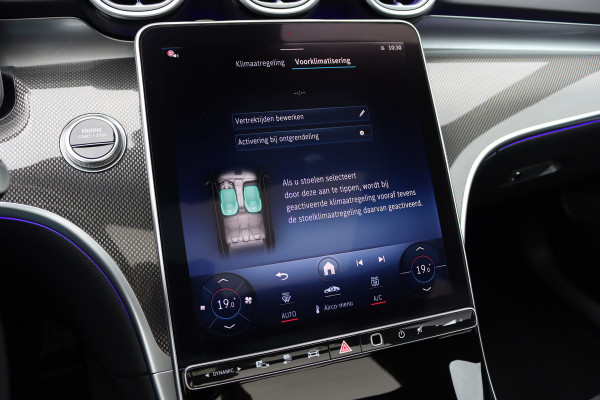 Mercedes-Benz C-Klasse Estate 300 e AMG Line Aut9 | Panoramadak | Distronic | Memory | Trekhaak | Leder | Camera | Sfeerverlichting | Dodehoekassistent | Stoelverwarming | High Perf. LED |