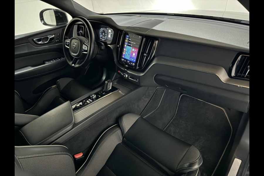 Volvo XC60 2.0 Recharge T6 AWD Ultimate Dark Pano H/D 360° HUD Trekh.