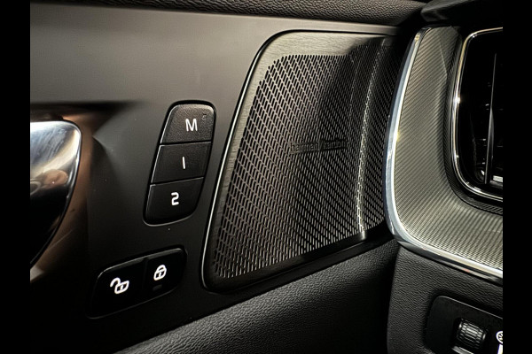 Volvo XC60 2.0 Recharge T6 AWD Ultimate Dark Pano H/D 360° HUD Trekh.