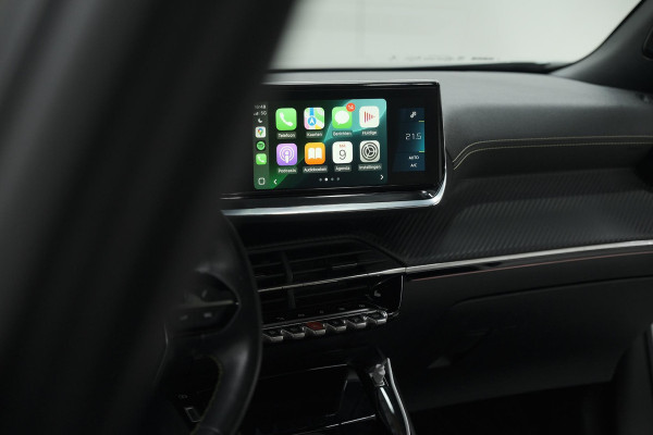 Peugeot e-2008 EV GT Pack 50 kWh | Schuif-/Kanteldak | Adaptieve Cruise Control | Camera  | Dodehoekdetectie | SOH=92,5%