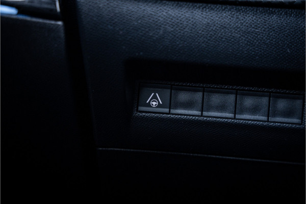 Peugeot e-2008 EV GT 54 kWh ** Camera ** Navigatie ** Rijbereik tot 568km (WLTP)
