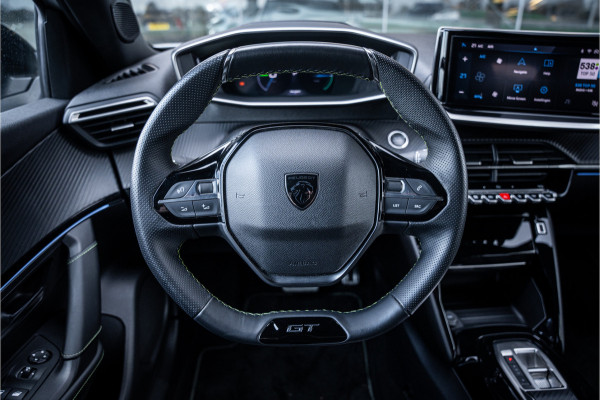 Peugeot e-2008 EV GT 54 kWh ** Camera ** Navigatie ** Rijbereik tot 568km (WLTP)