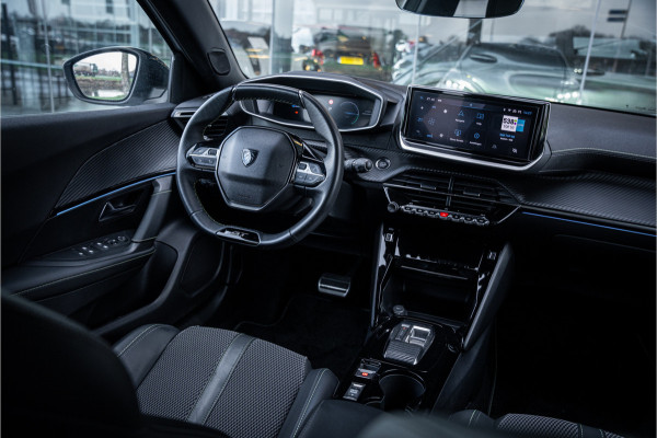 Peugeot e-2008 EV GT 54 kWh ** Camera ** Navigatie ** Rijbereik tot 568km (WLTP)