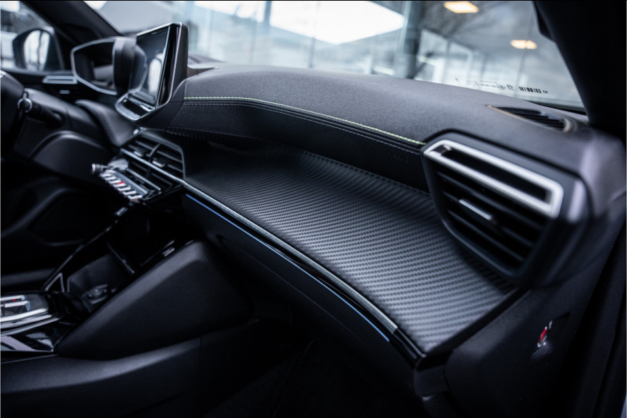 Peugeot e-2008 EV GT 54 kWh ** Camera ** Navigatie ** Rijbereik tot 568km (WLTP)