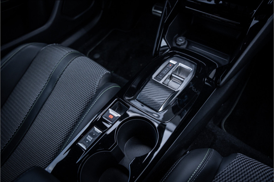 Peugeot e-2008 EV GT 54 kWh ** Camera ** Navigatie ** Rijbereik tot 568km (WLTP)