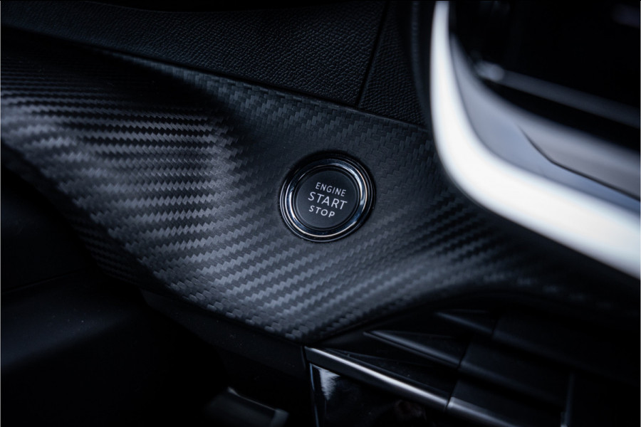 Peugeot e-2008 EV GT 54 kWh ** Camera ** Navigatie ** Rijbereik tot 568km (WLTP)