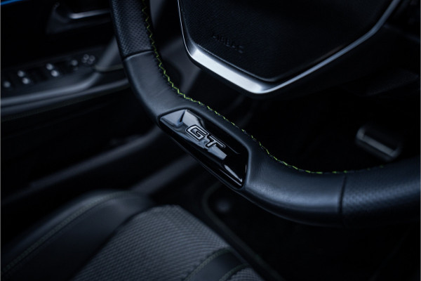 Peugeot e-2008 EV GT 54 kWh ** Camera ** Navigatie ** Rijbereik tot 568km (WLTP)