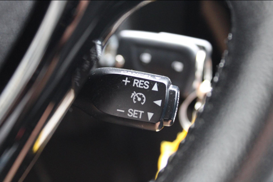 Peugeot 108 1.0 e-VTi Allure Airco Camera Carplay Nap