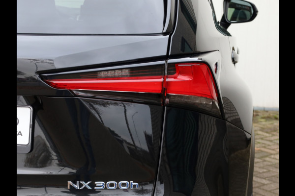 Lexus NX 300h AWD F Sport Premium | Mark Levinson | Panoramadak | Head Up