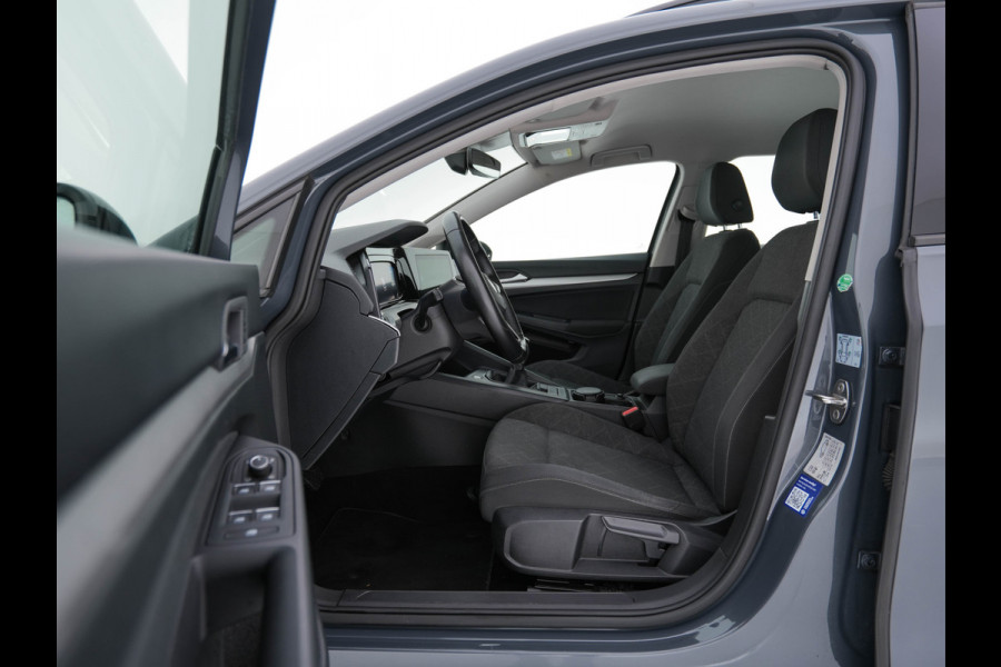 Volkswagen Golf Variant 2.0 TDI Life Business (INCL-BTW)  *FULL-LED | DIGI-COCKPIT | NAVI-FULLMAP | HEATED-COMFORTSEATS | KEYLESS | DAB+ | CARPLAY | ECC | AMBIENT-LIGHT | PDC | 16''ALU*