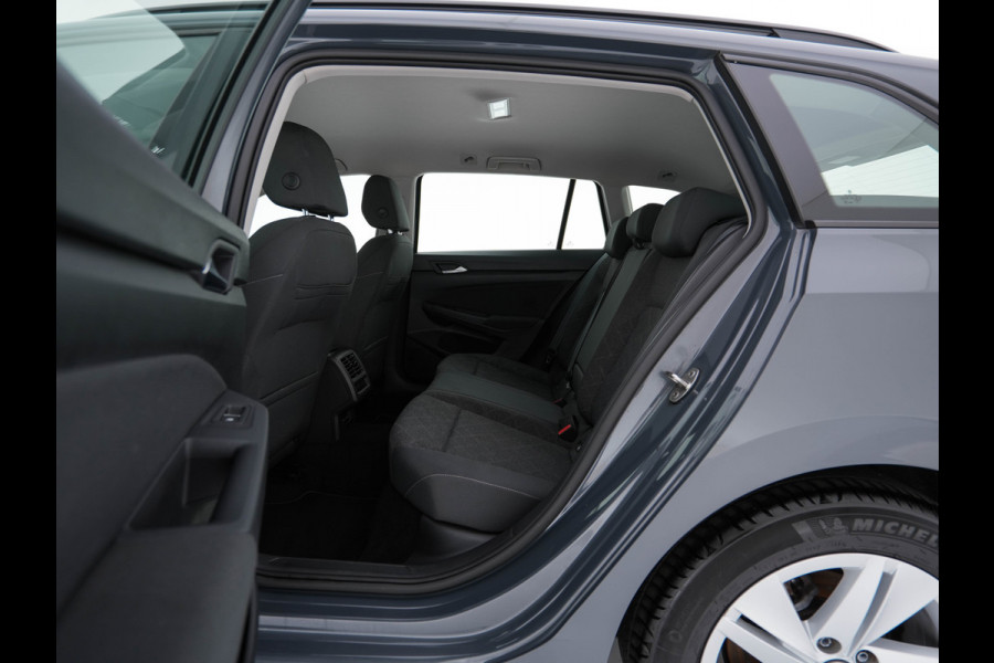 Volkswagen Golf Variant 2.0 TDI Life Business (INCL-BTW)  *FULL-LED | DIGI-COCKPIT | NAVI-FULLMAP | HEATED-COMFORTSEATS | KEYLESS | DAB+ | CARPLAY | ECC | AMBIENT-LIGHT | PDC | 16''ALU*