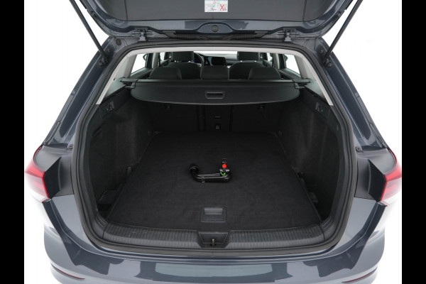 Volkswagen Golf Variant 2.0 TDI Life Business (INCL-BTW)  *FULL-LED | DIGI-COCKPIT | NAVI-FULLMAP | HEATED-COMFORTSEATS | KEYLESS | DAB+ | CARPLAY | ECC | AMBIENT-LIGHT | PDC | 16''ALU*