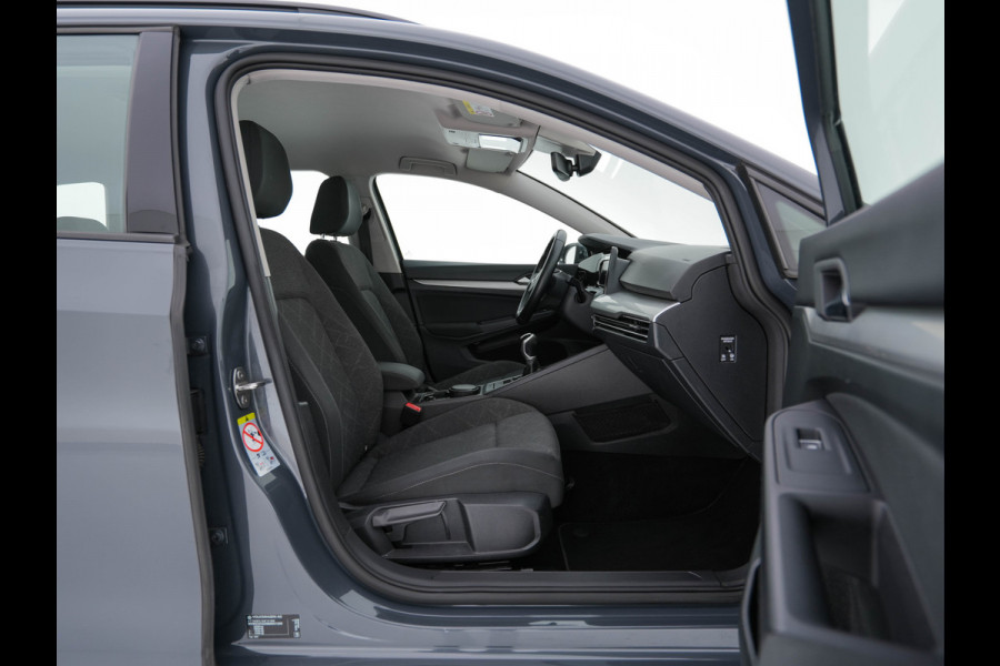 Volkswagen Golf Variant 2.0 TDI Life Business (INCL-BTW)  *FULL-LED | DIGI-COCKPIT | NAVI-FULLMAP | HEATED-COMFORTSEATS | KEYLESS | DAB+ | CARPLAY | ECC | AMBIENT-LIGHT | PDC | 16''ALU*