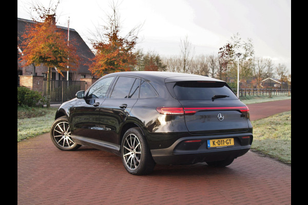 Mercedes-Benz EQC 400 4MATIC Business Solution AMG 80 kWh | AMG Night Edition | Camera | Cruise Control | Sfeerverlichting | NL-Auto |
