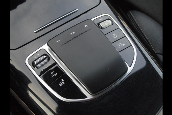 Mercedes-Benz EQC 400 4MATIC Business Solution AMG 80 kWh | AMG Night Edition | Camera | Cruise Control | Sfeerverlichting | NL-Auto |