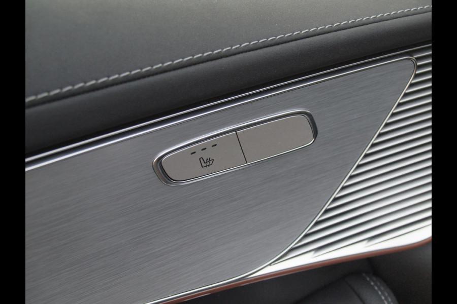 Mercedes-Benz EQC 400 4MATIC Business Solution AMG 80 kWh | AMG Night Edition | Camera | Cruise Control | Sfeerverlichting | NL-Auto |