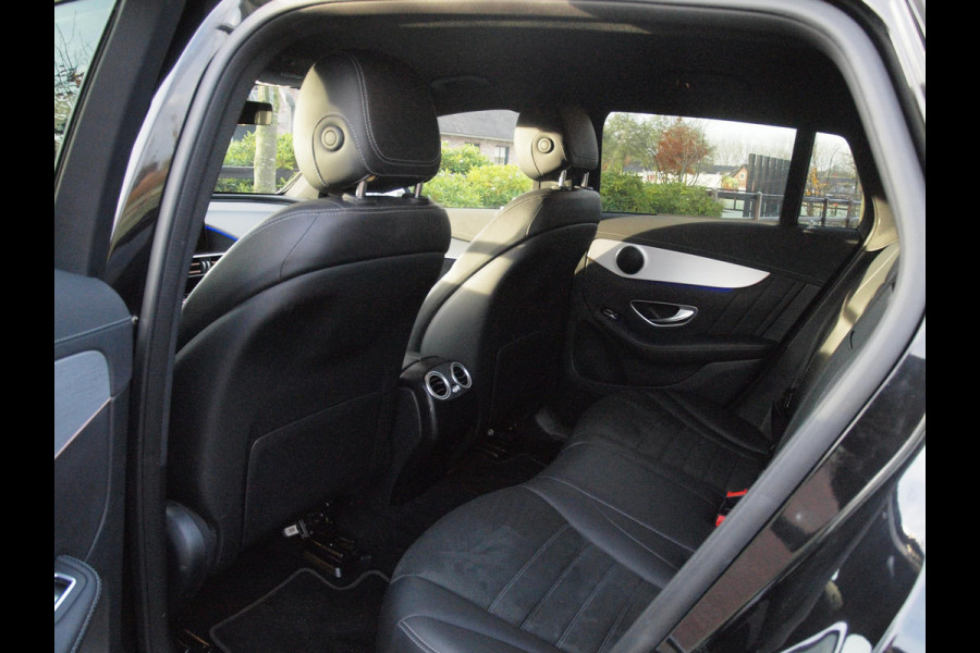 Mercedes-Benz EQC 400 4MATIC Business Solution AMG 80 kWh | AMG Night Edition | Camera | Cruise Control | Sfeerverlichting | NL-Auto |