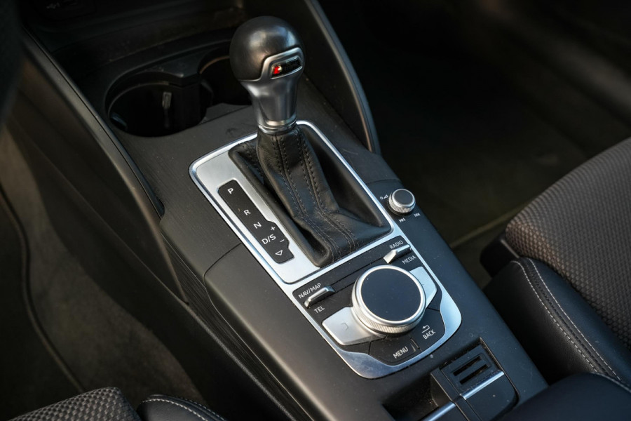 Audi A3 Sportback 35 TFSI CoD Advance Sport S line Led