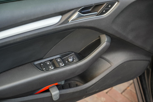 Audi A3 Sportback 35 TFSI CoD Advance Sport S line Led