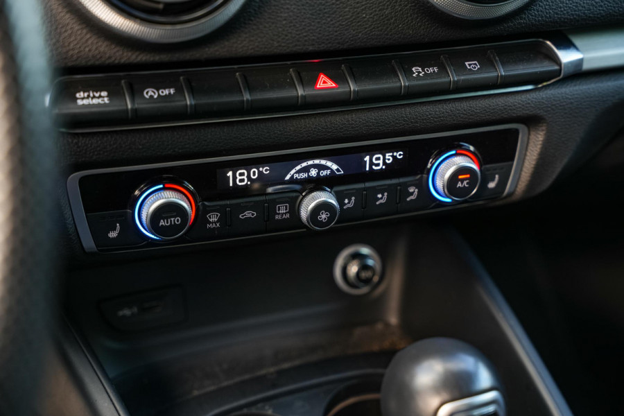 Audi A3 Sportback 35 TFSI CoD Advance Sport S line Led