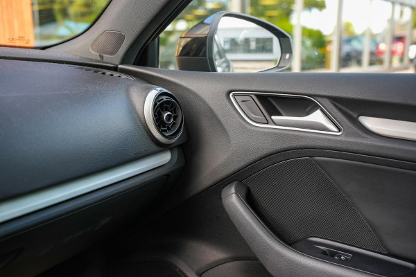 Audi A3 Sportback 35 TFSI CoD Advance Sport S line Led