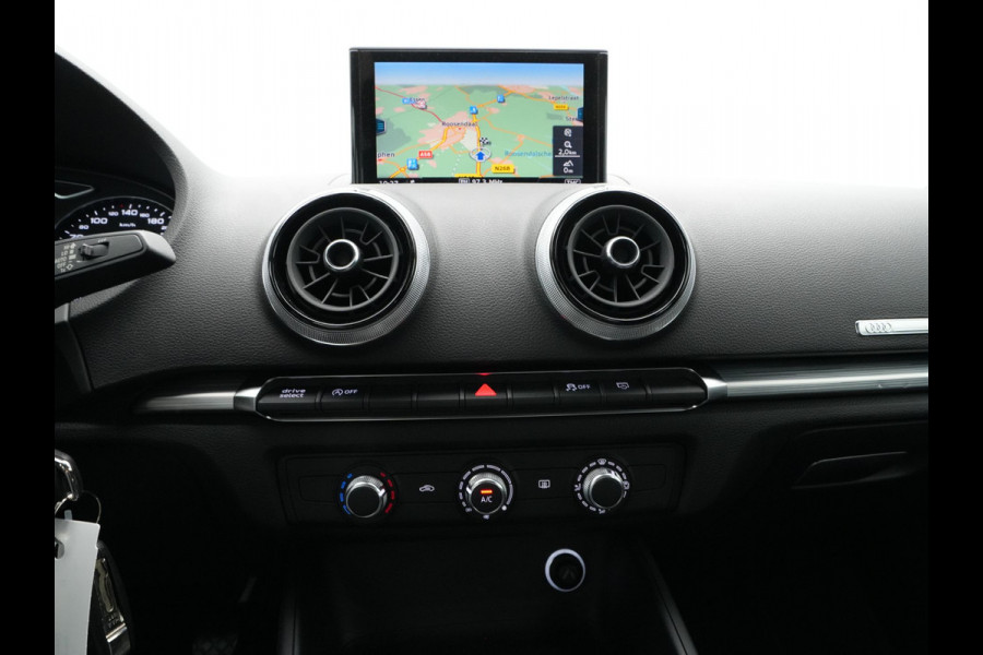 Audi A3 Sportback 30 TFSI 115pk Sport Lease Edition Navigatie Carplay Pdc Led Drive select 100