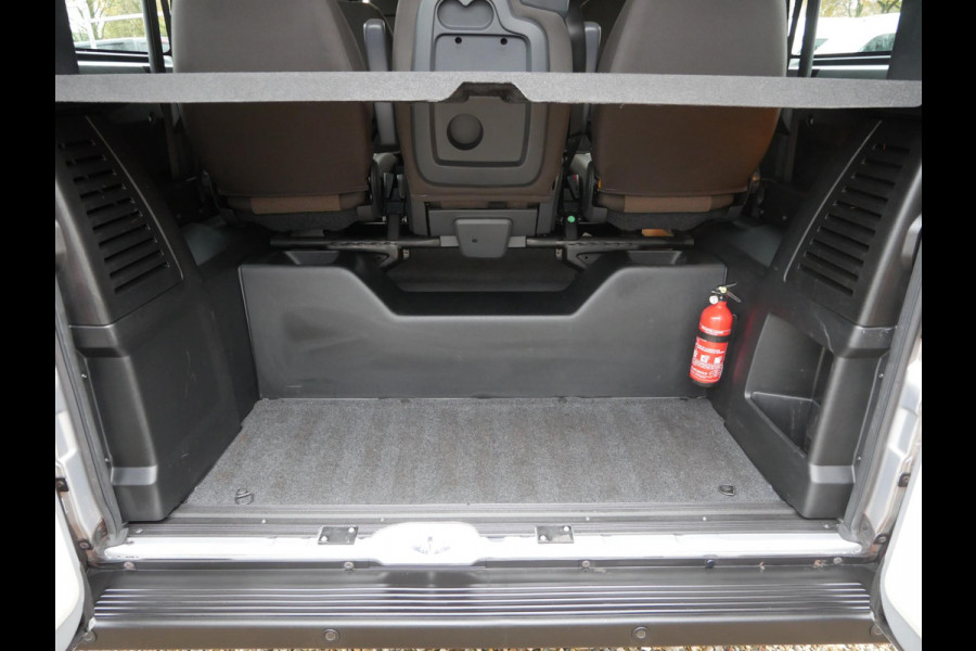 Peugeot Boxer 2.2 BlueHDI 140PK, L1H1, Combi 9-Persoons, Airco