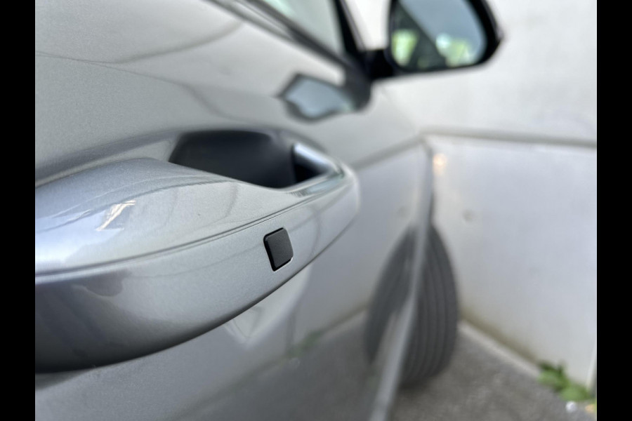 Kia Niro EV DynamicLine 64.8 kWh | Automaat | Camera | Navi | H-Leder | Apple Carplay/Android Auto | Key-Less  PDC | Cruise | LED |