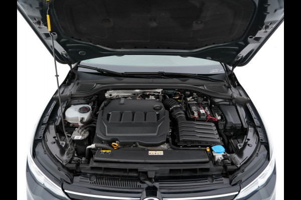 Volkswagen Golf Variant 2.0 TDI Life Business (INCL-BTW)  *FULL-LED | DIGI-COCKPIT | NAVI-FULLMAP | HEATED-COMFORTSEATS | KEYLESS | DAB+ | CARPLAY | ECC | AMBIENT-LIGHT | PDC | 16''ALU*