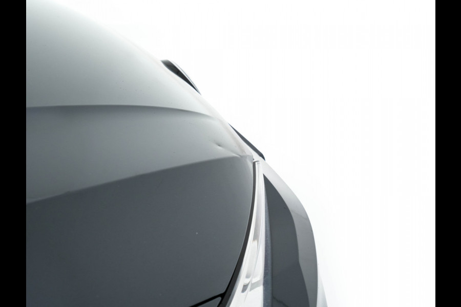 Volkswagen Golf Variant 2.0 TDI Life Business (INCL-BTW)  *FULL-LED | DIGI-COCKPIT | NAVI-FULLMAP | HEATED-COMFORTSEATS | KEYLESS | DAB+ | CARPLAY | ECC | AMBIENT-LIGHT | PDC | 16''ALU*