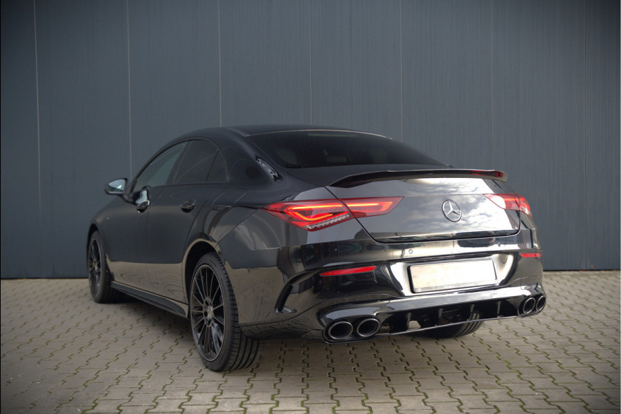 Mercedes-Benz CLA-Klasse 250 e Premium Plus | AMG Line | CLA45 Styling | Stoelverwarming | Keyless | Adaptive Cruise Control | Ambiance verlichting | Camera | Parkeersensoren |