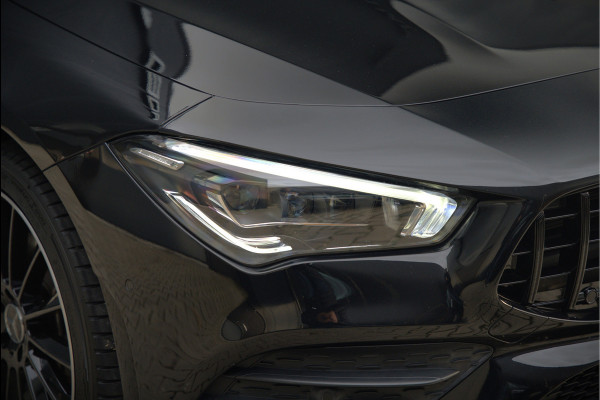 Mercedes-Benz CLA-Klasse 250 e Premium Plus | AMG Line | CLA45 Styling | Stoelverwarming | Keyless | Adaptive Cruise Control | Ambiance verlichting | Camera | Parkeersensoren |