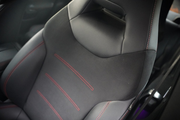 Mercedes-Benz CLA-Klasse 250 e Premium Plus | AMG Line | CLA45 Styling | Stoelverwarming | Keyless | Adaptive Cruise Control | Ambiance verlichting | Camera | Parkeersensoren |