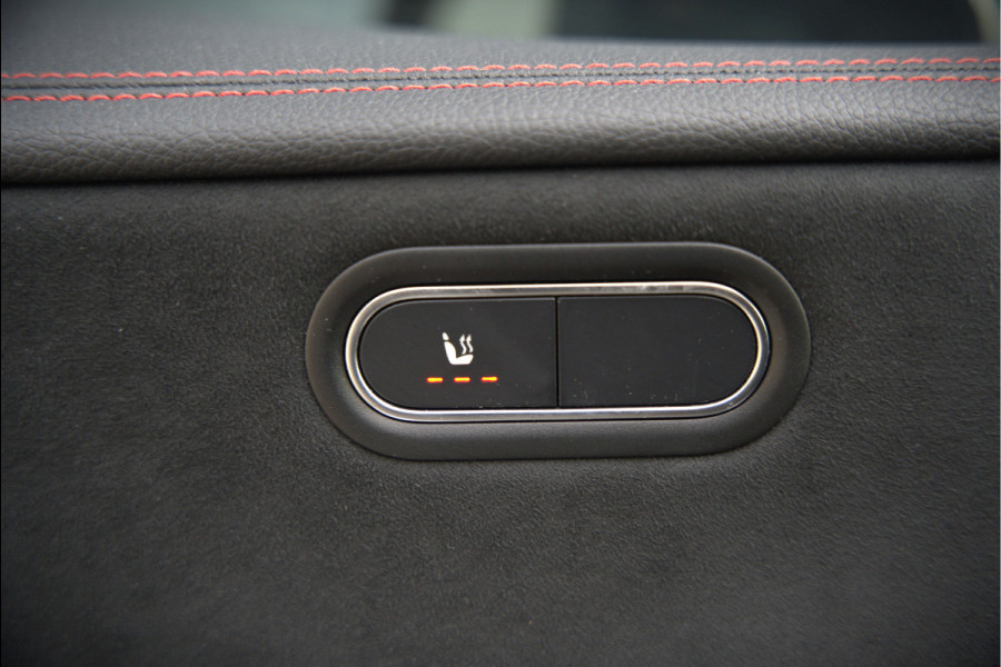 Mercedes-Benz CLA-Klasse 250 e Premium Plus | AMG Line | CLA45 Styling | Stoelverwarming | Keyless | Adaptive Cruise Control | Ambiance verlichting | Camera | Parkeersensoren |