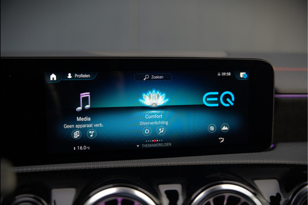 Mercedes-Benz CLA-Klasse 250 e Premium Plus | AMG Line | CLA45 Styling | Stoelverwarming | Keyless | Adaptive Cruise Control | Ambiance verlichting | Camera | Parkeersensoren |