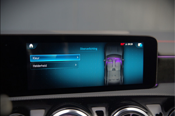Mercedes-Benz CLA-Klasse 250 e Premium Plus | AMG Line | CLA45 Styling | Stoelverwarming | Keyless | Adaptive Cruise Control | Ambiance verlichting | Camera | Parkeersensoren |