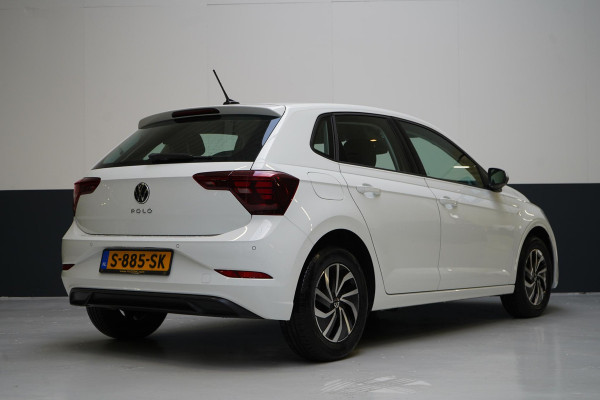 Volkswagen Polo 1.0 TSi 95pk 5-drs | Apple Carplay | Navigatie | Achteruitrijcamera | Lm velgen