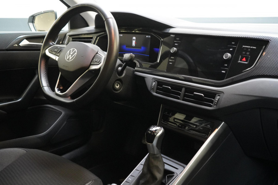 Volkswagen Polo 1.0 TSi 95pk 5-drs | Apple Carplay | Navigatie | Achteruitrijcamera | Lm velgen