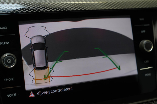 Volkswagen Polo 1.0 TSi 95pk 5-drs | Apple Carplay | Navigatie | Achteruitrijcamera | Lm velgen