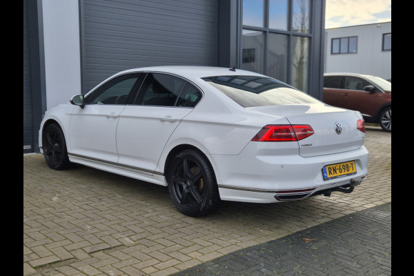 Volkswagen Passat 1.4 TSI Highline Business R-Line / AUT / ACTIE / Carplay