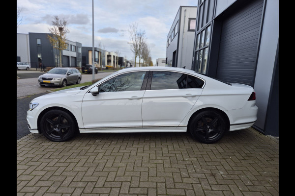Volkswagen Passat 1.4 TSI Highline Business R-Line / AUT / ACTIE / Carplay