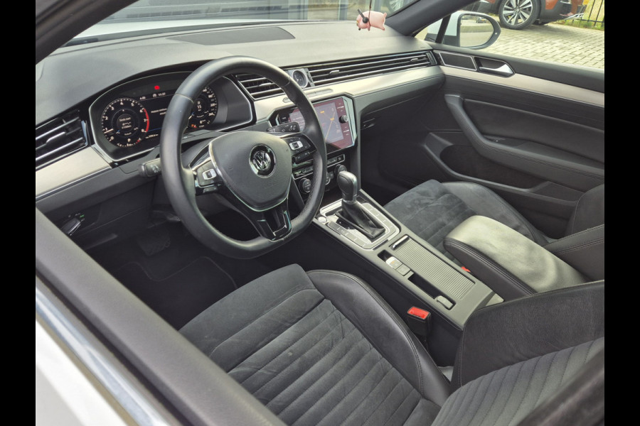 Volkswagen Passat 1.4 TSI Highline Business R-Line / AUT / ACTIE / Carplay