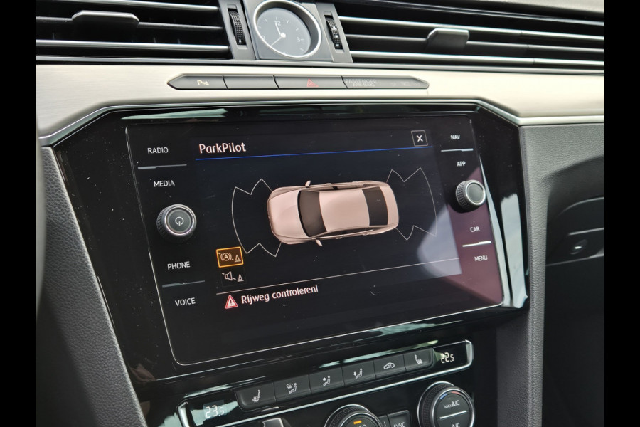 Volkswagen Passat 1.4 TSI Highline Business R-Line / AUT / ACTIE / Carplay