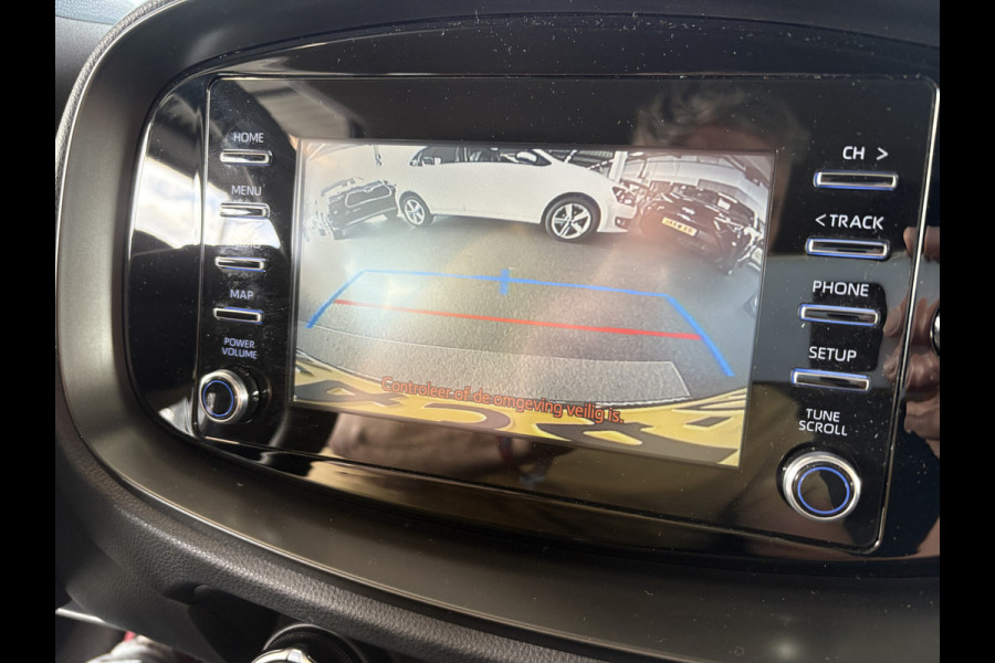 Toyota Aygo X 1.0 VVT-i 73pk Play 5-drs. CAMERA/CARPLAY/ADAPT.CRUISE/PRIVACYGLASS