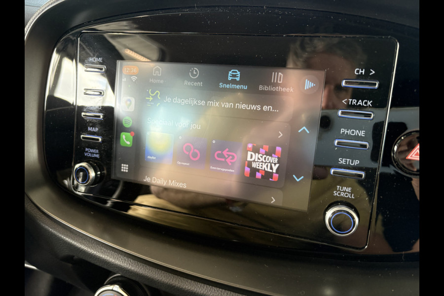 Toyota Aygo X 1.0 VVT-i 73pk Play 5-drs. CAMERA/CARPLAY/ADAPT.CRUISE/PRIVACYGLASS